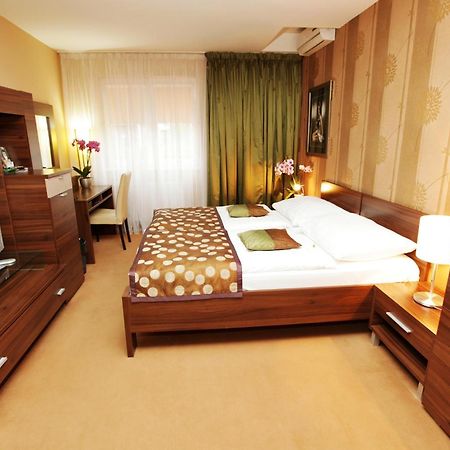 City Hotel Nitra With Free Parking Habitación foto