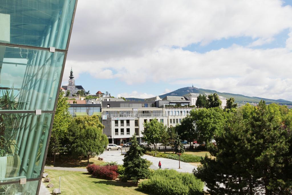City Hotel Nitra With Free Parking Exterior foto